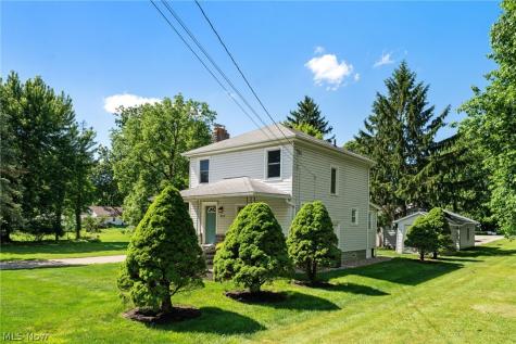 327 Sewell Avenue Akron OH 44319