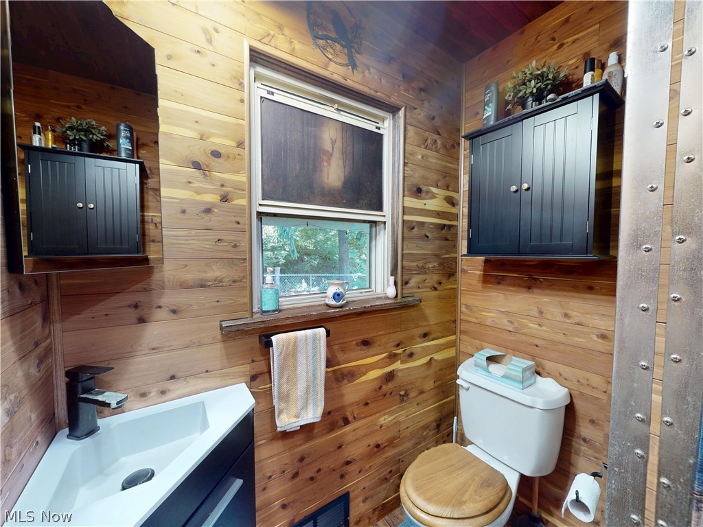 500 Pennock Street Minerva OH 44657