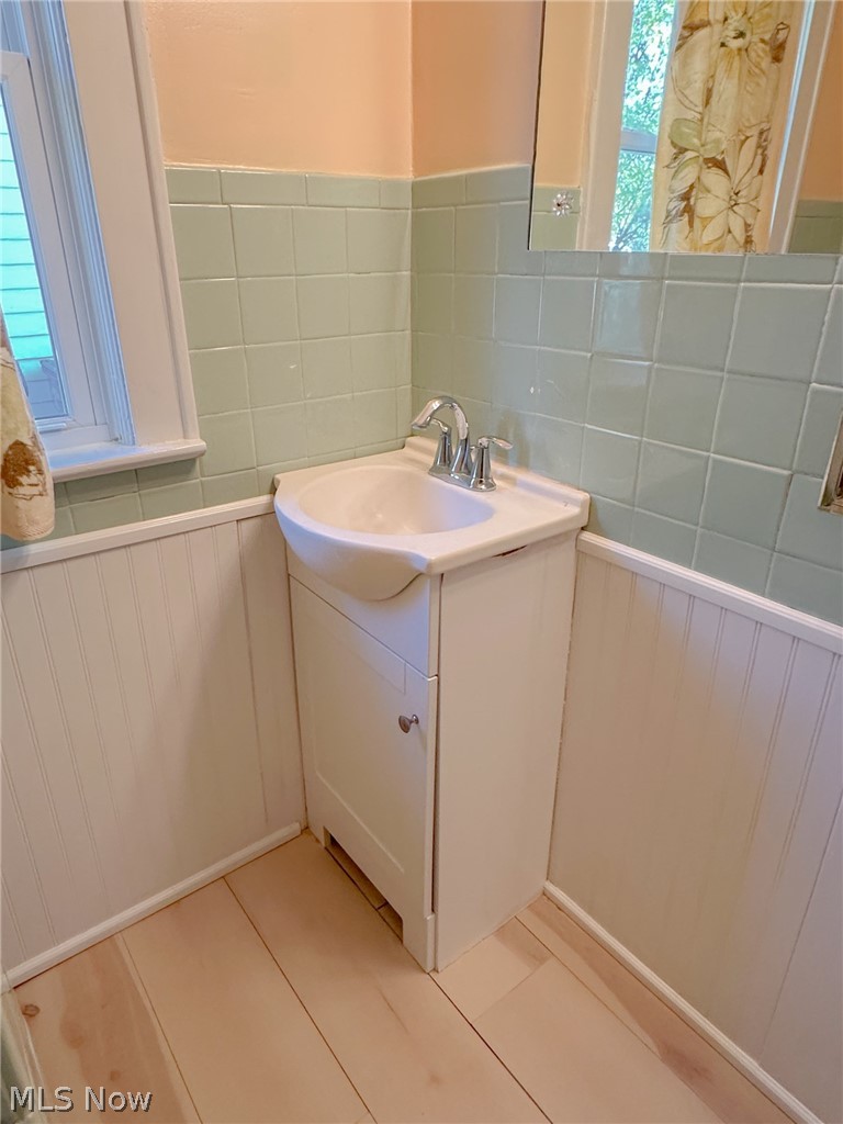 437 Keenan Avenue Cuyahoga Falls OH 44221