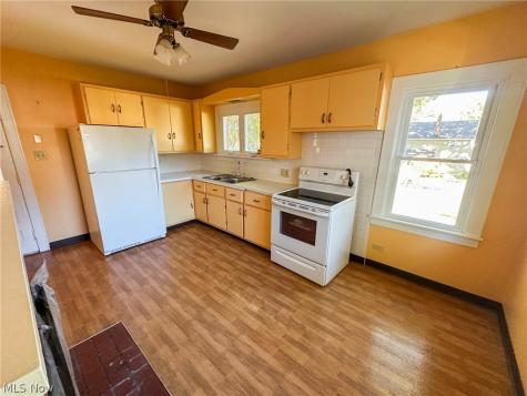 437 Keenan Avenue Cuyahoga Falls OH 44221