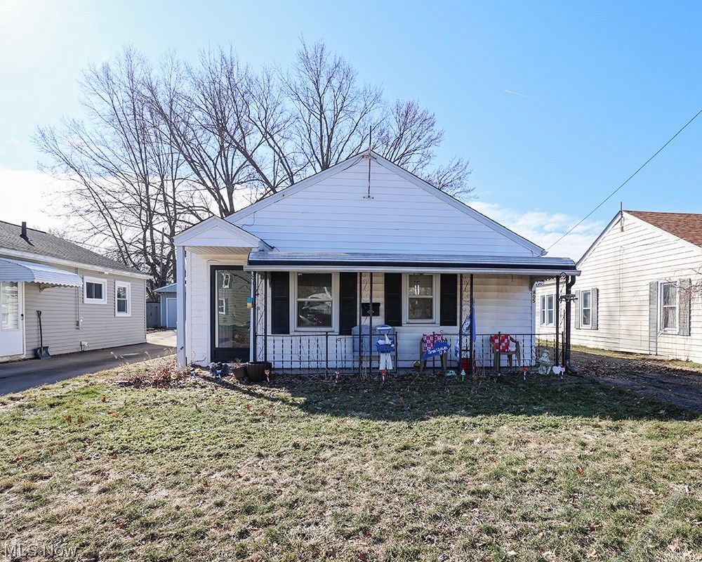 805 Clark Street Elyria OH 44035