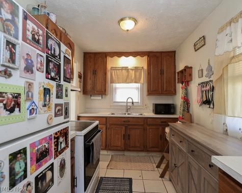 805 Clark Street Elyria OH 44035