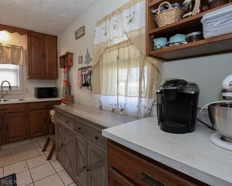 805 Clark Street Elyria OH 44035