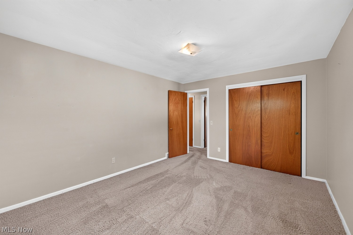 16116 Shurmer Road Strongsville OH 44136