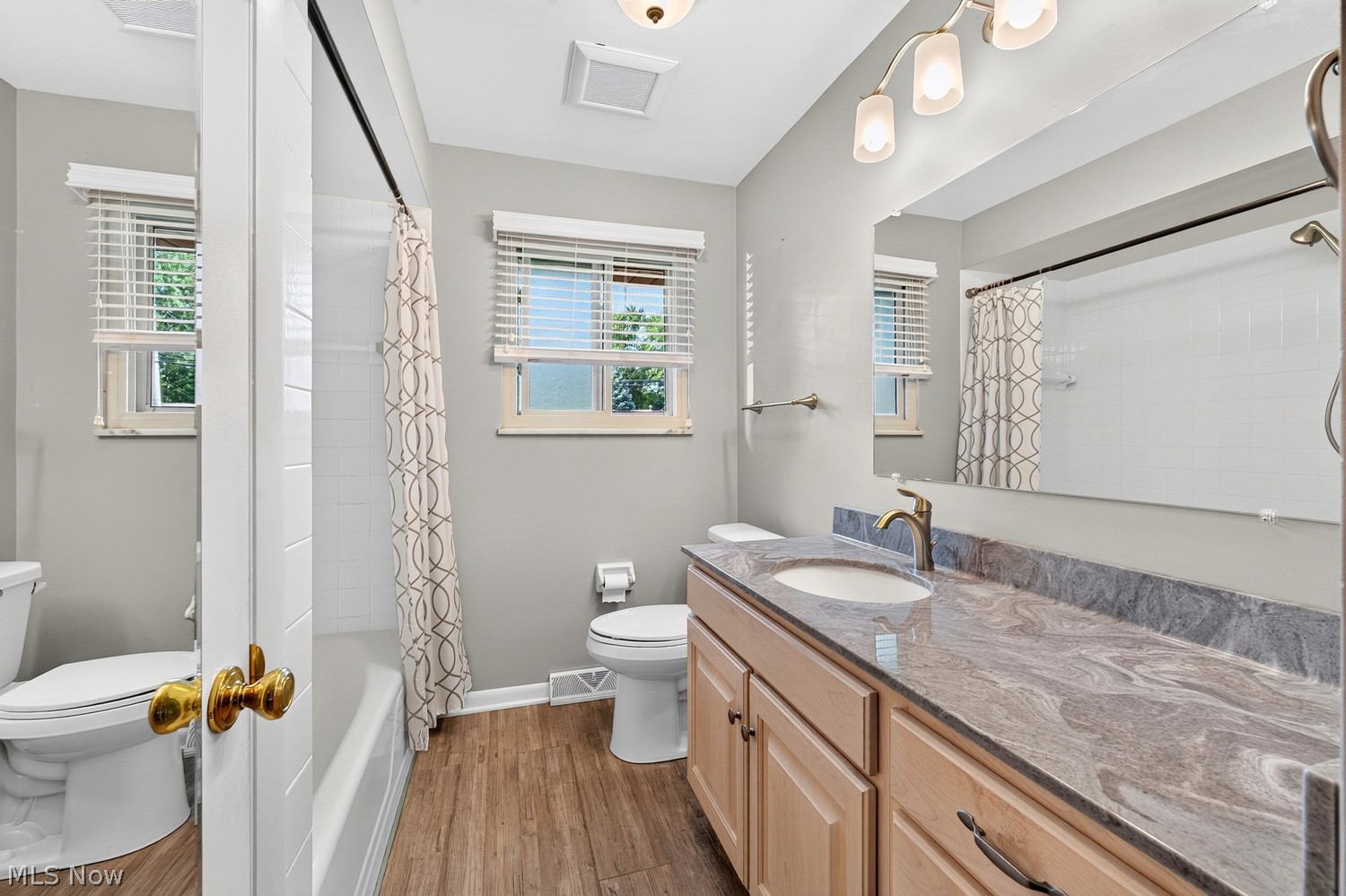 16116 Shurmer Road Strongsville OH 44136