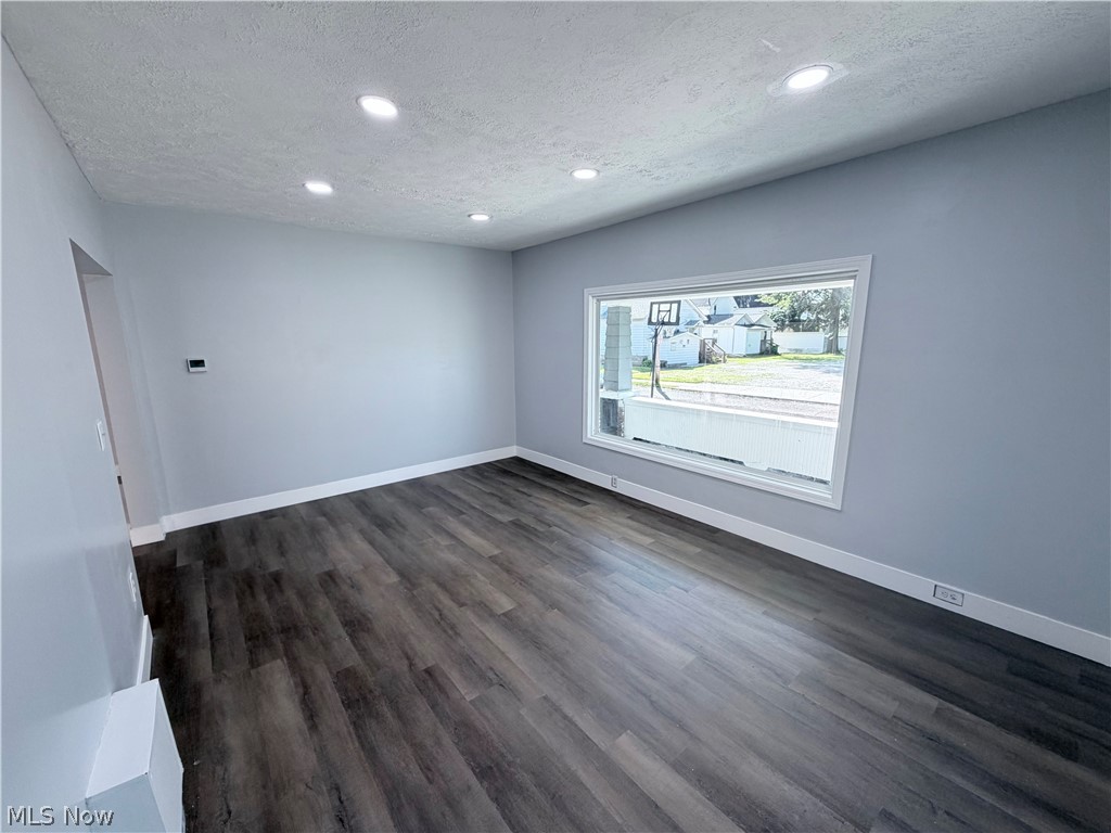 337 Lucas Street Barberton OH 44203