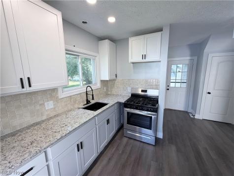 337 Lucas Street Barberton OH 44203