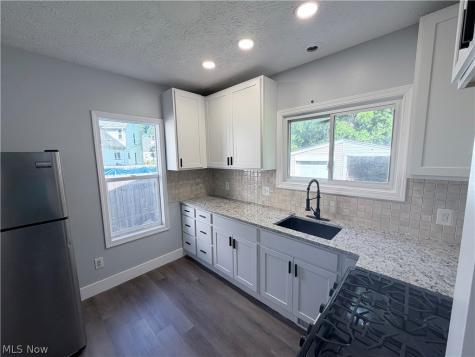 337 Lucas Street Barberton OH 44203