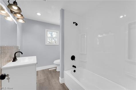 337 Lucas Street Barberton OH 44203
