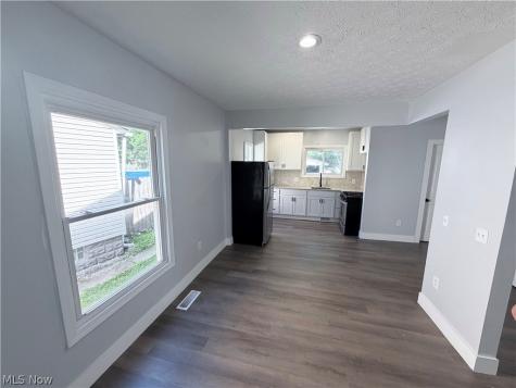 337 Lucas Street Barberton OH 44203