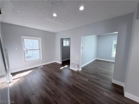 337 Lucas Street Barberton OH 44203