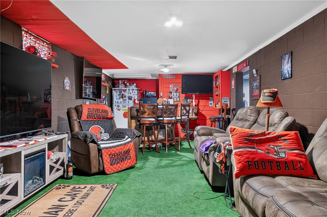 3045 Spencer Circle E Geneva OH 44041