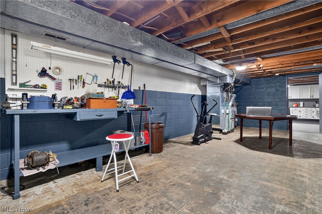 3045 Spencer Circle E Geneva OH 44041