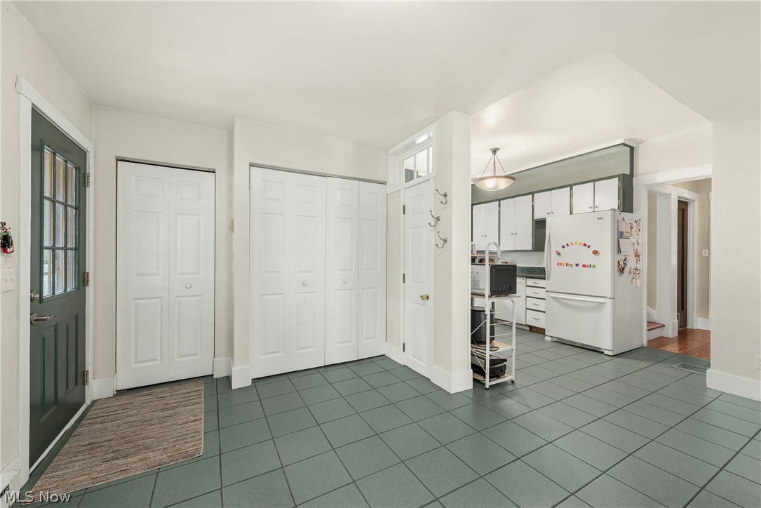 193 1/2 W Main Street Norwalk OH 44857