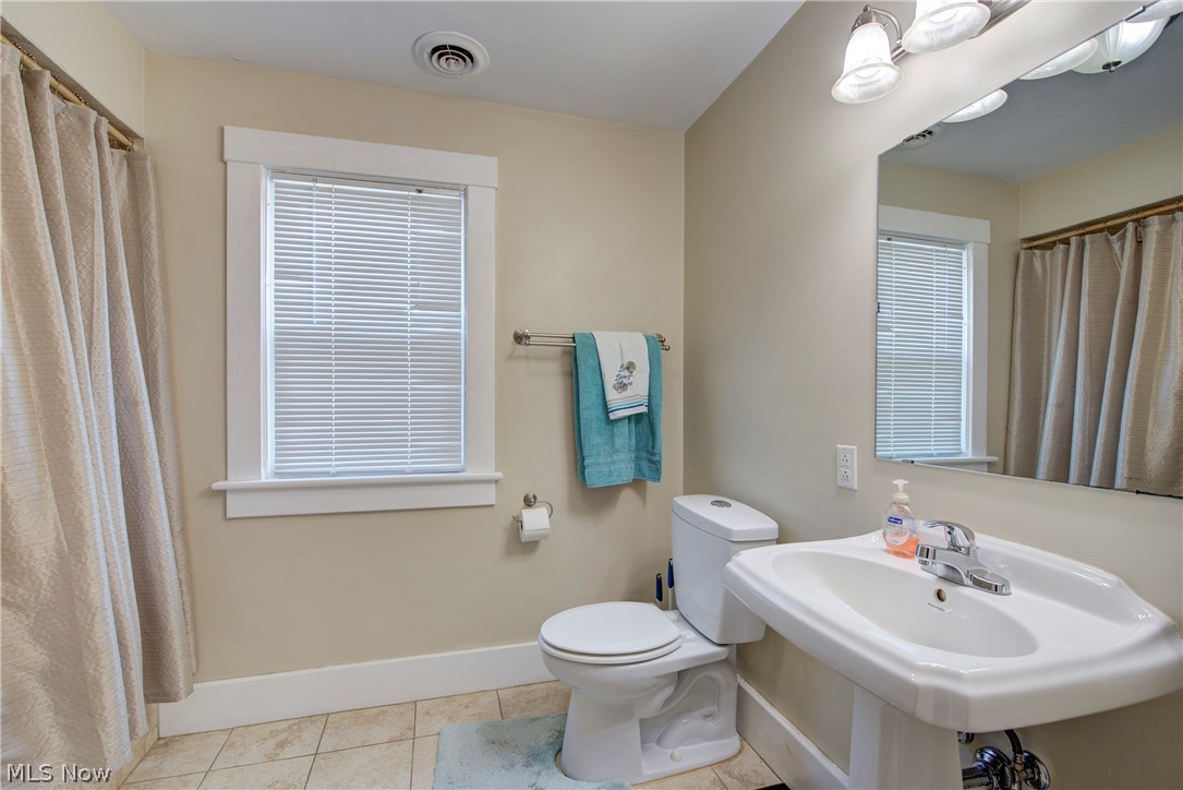 193 1/2 W Main Street Norwalk OH 44857