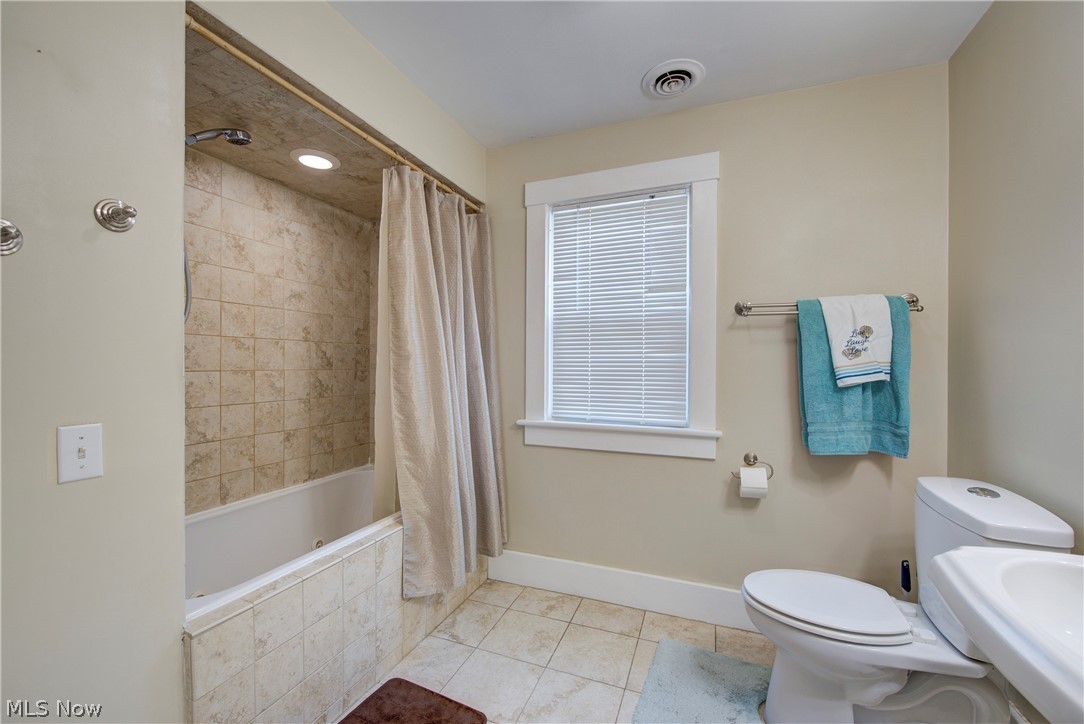 193 1/2 W Main Street Norwalk OH 44857