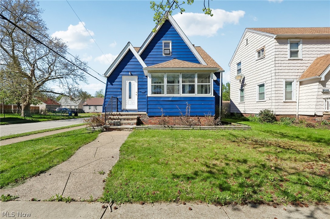 13618 Wainstead Avenue Cleveland OH 44111