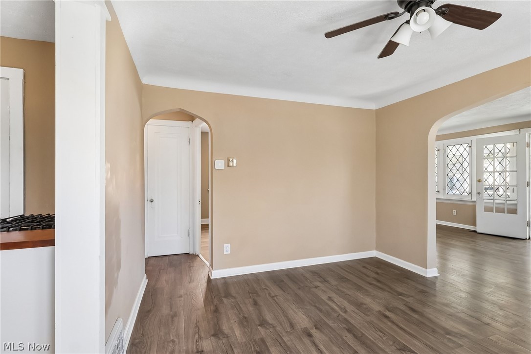 13618 Wainstead Avenue Cleveland OH 44111