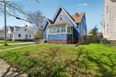 13618 Wainstead Avenue Cleveland OH 44111