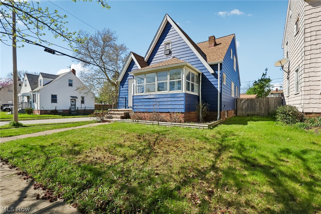 13618 Wainstead Avenue Cleveland OH 44111