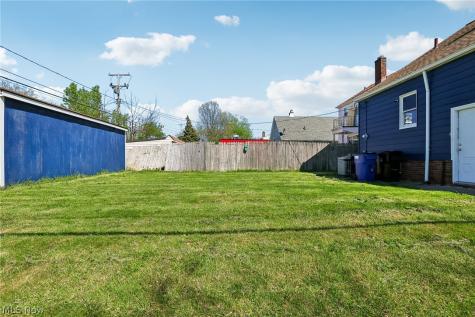 13618 Wainstead Avenue Cleveland OH 44111
