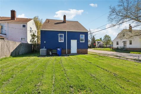 13618 Wainstead Avenue Cleveland OH 44111