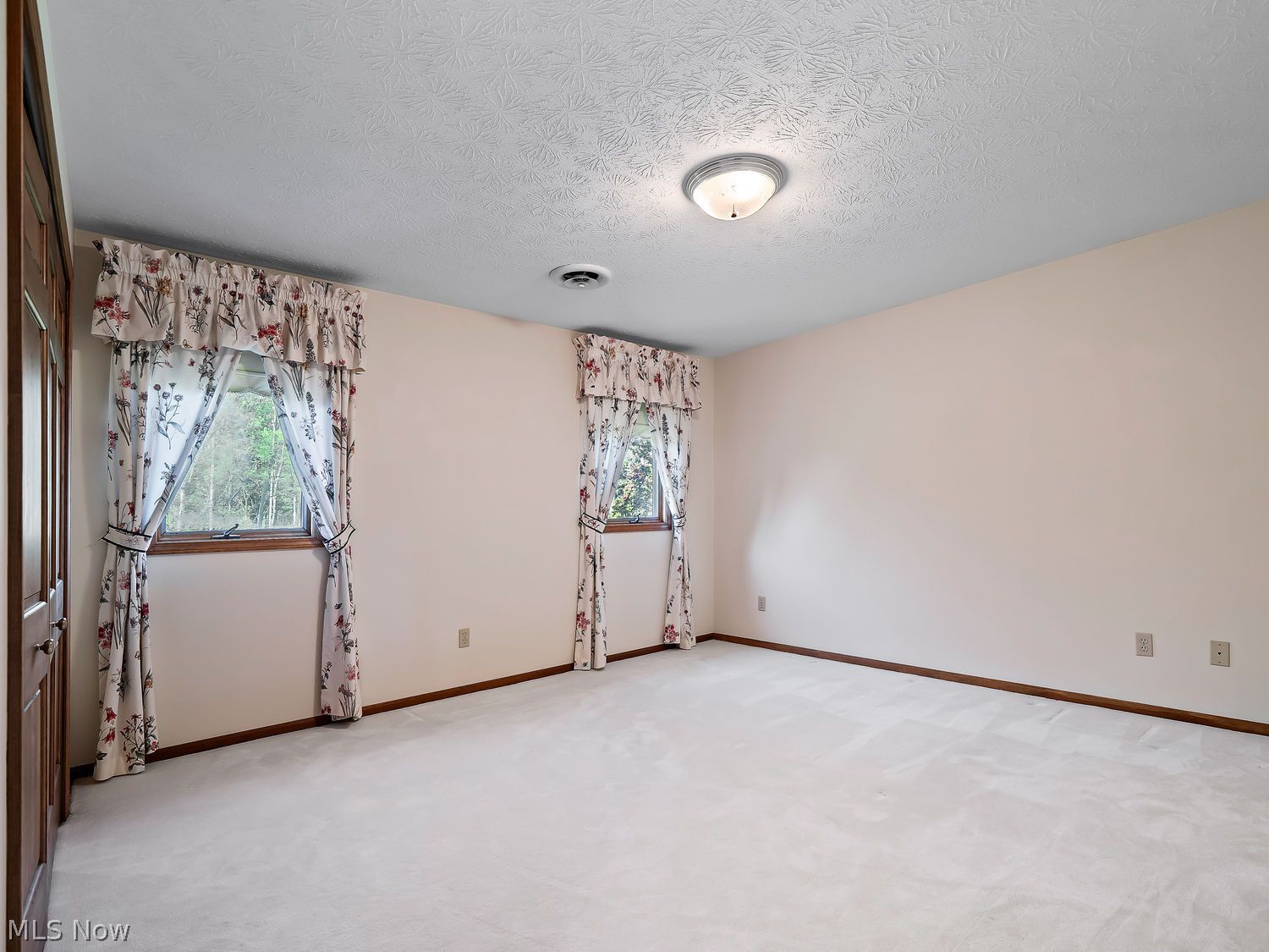 37690 Eagle Nest Drive Grafton OH 44044