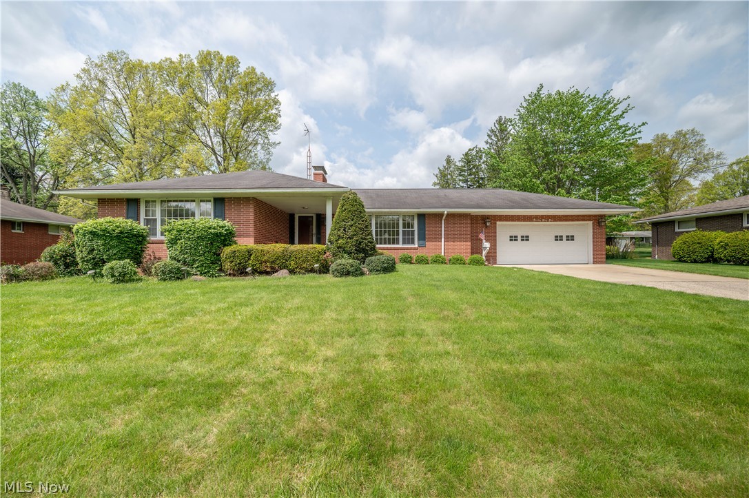 1498 Brantford Drive Youngstown OH 44509