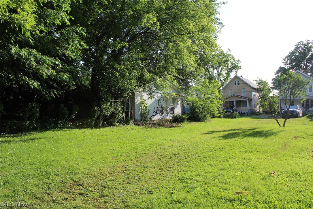 323 Fox Drive Ashtabula OH 44004