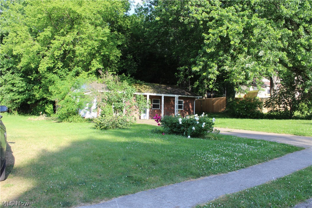 323 Fox Drive Ashtabula OH 44004
