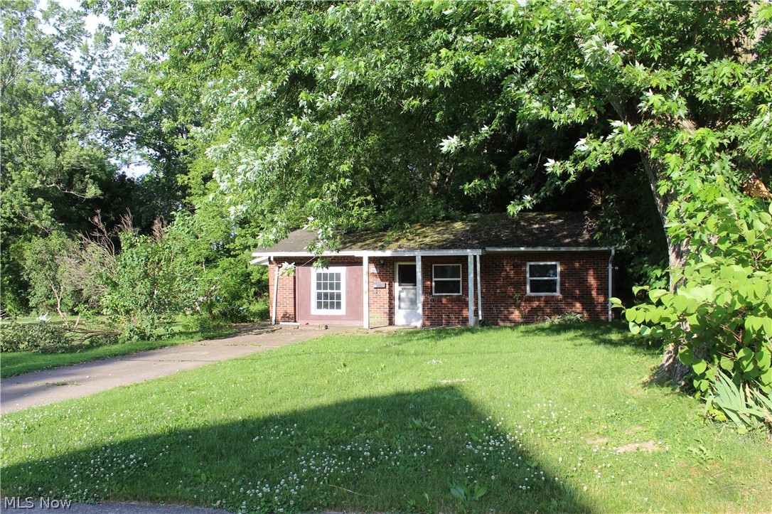 323 Fox Drive Ashtabula OH 44004