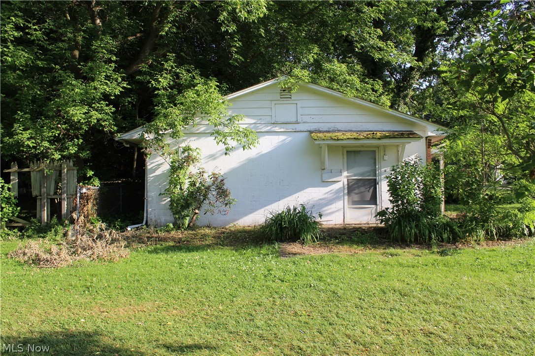 323 Fox Drive Ashtabula OH 44004