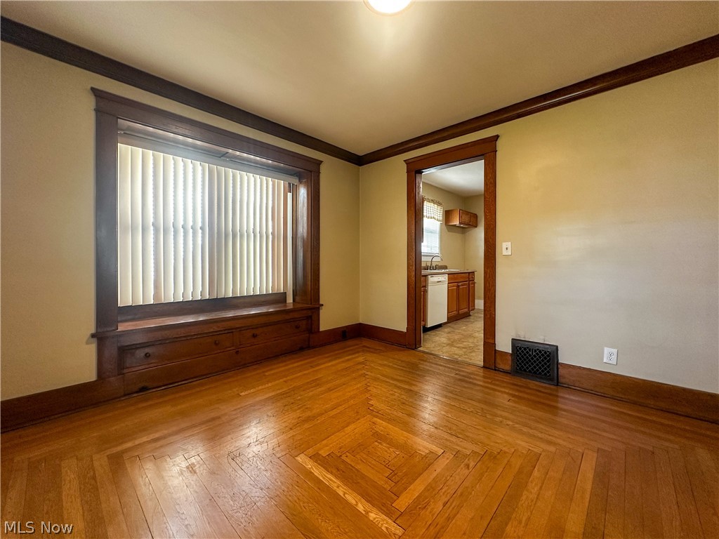 40 Madison Avenue Niles OH 44505
