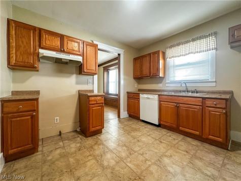 40 Madison Avenue Niles OH 44505