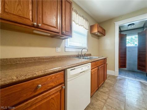 40 Madison Avenue Niles OH 44505