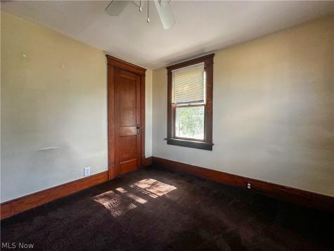 40 Madison Avenue Niles OH 44505