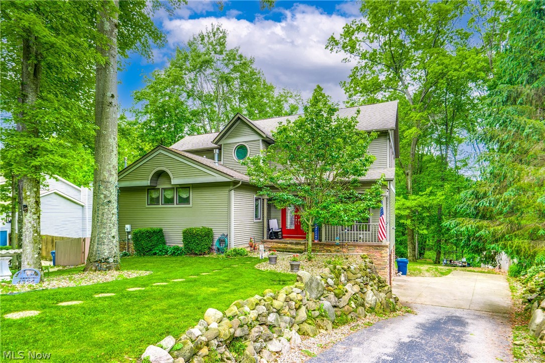 4364 Laburnum Drive Akron OH 44319