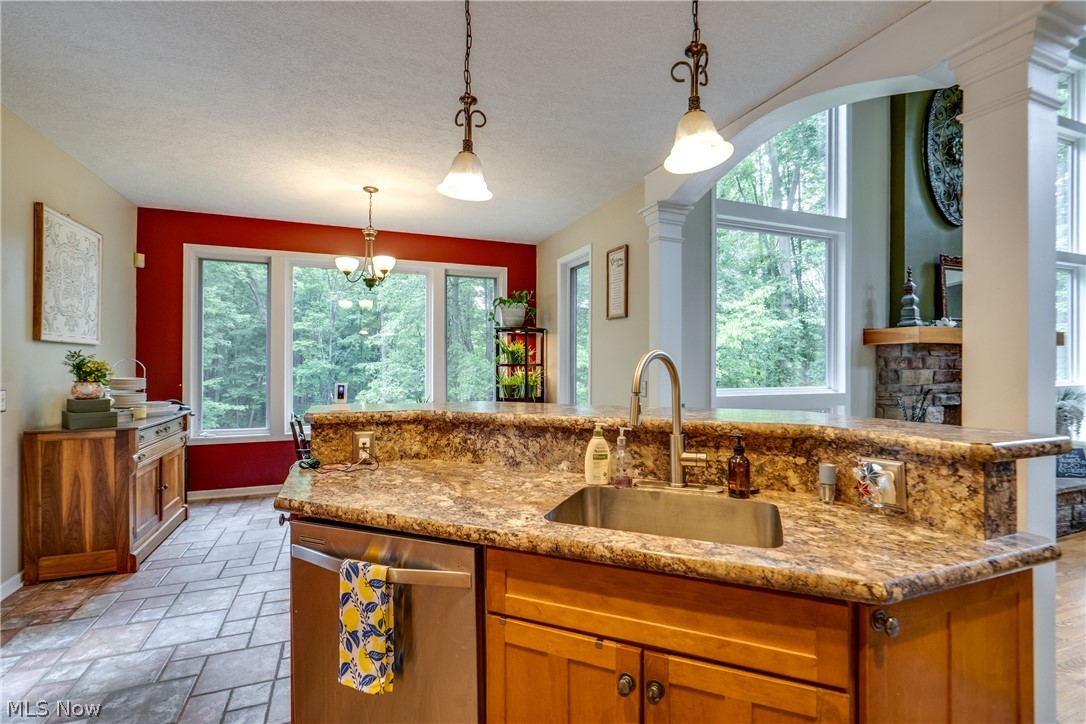 4364 Laburnum Drive Akron OH 44319
