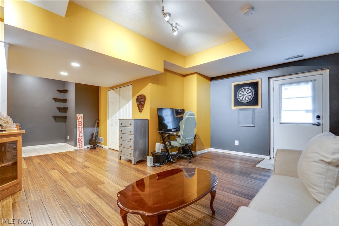 4364 Laburnum Drive Akron OH 44319