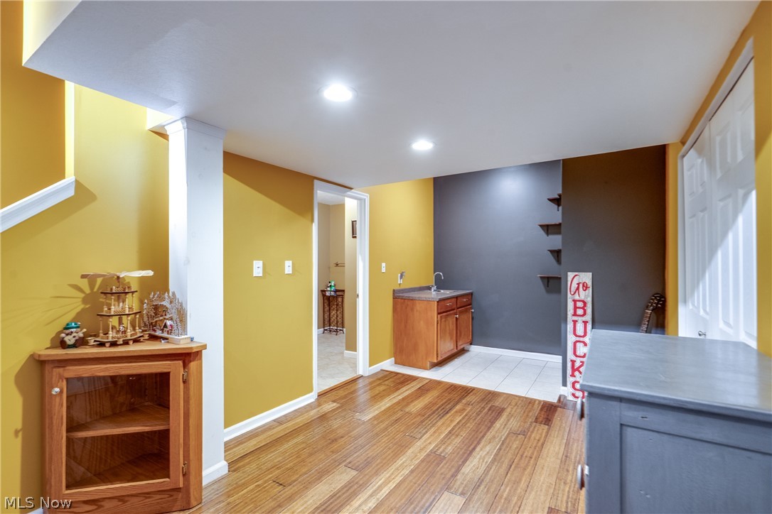 4364 Laburnum Drive Akron OH 44319