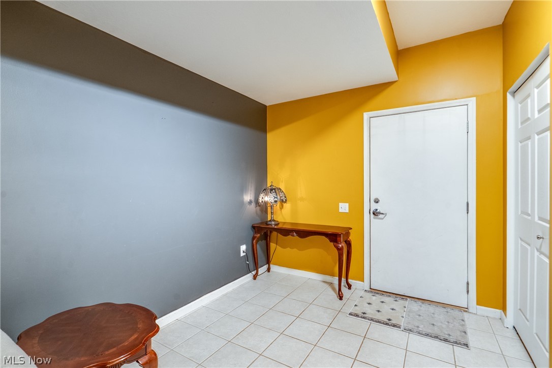 4364 Laburnum Drive Akron OH 44319