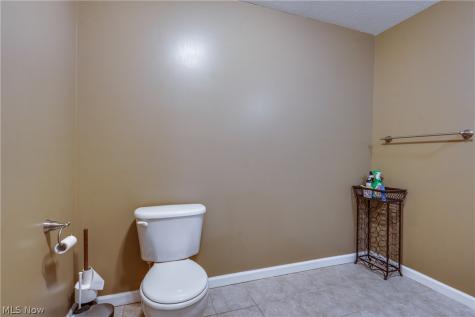 4364 Laburnum Drive Akron OH 44319
