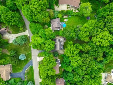 4364 Laburnum Drive Akron OH 44319