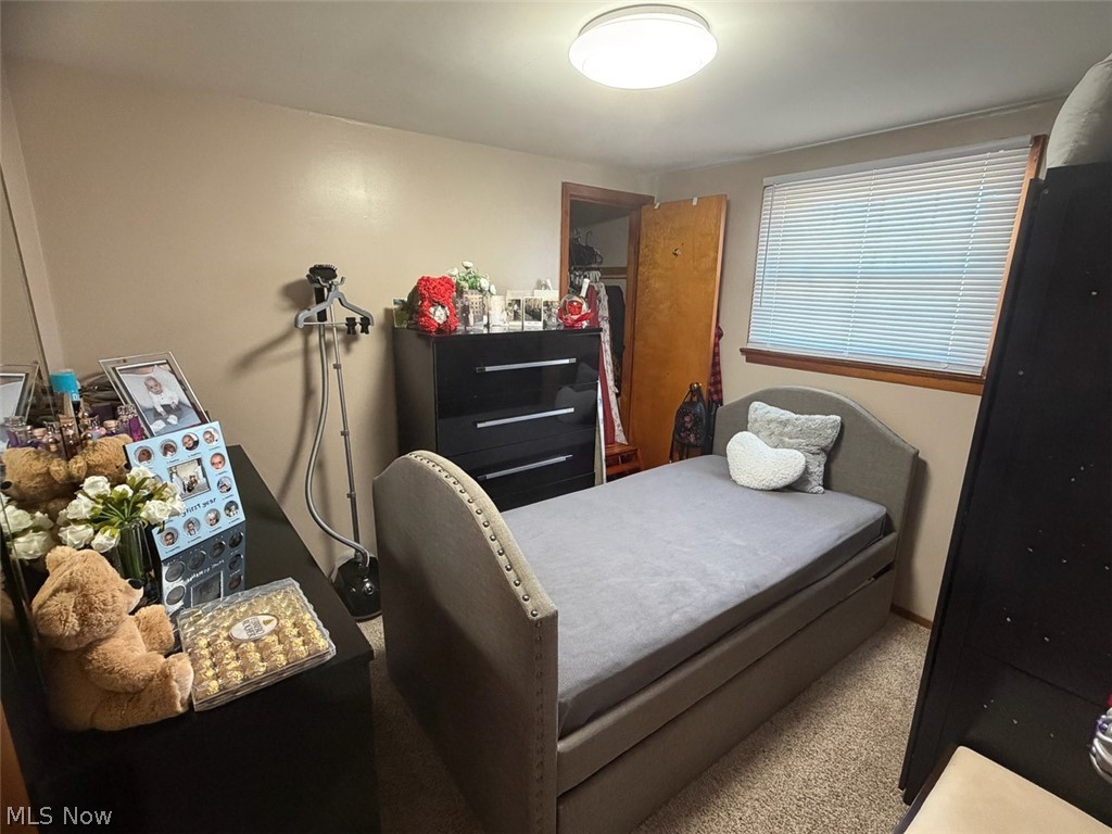 6395 Easton Street NE Louisville OH 44641