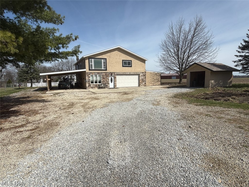 6395 Easton Street NE Louisville OH 44641