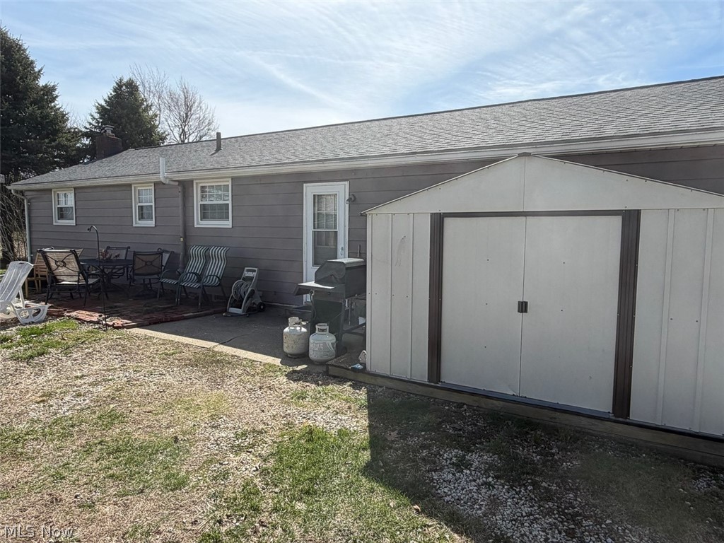6395 Easton Street NE Louisville OH 44641