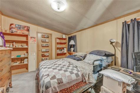 16 Cherry Lane Olmsted Twp OH 44138