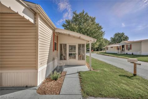 16 Cherry Lane Olmsted Twp OH 44138