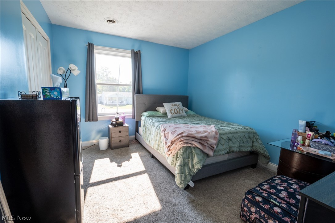 6175 Thompson Clark Road Bristolville OH 44402