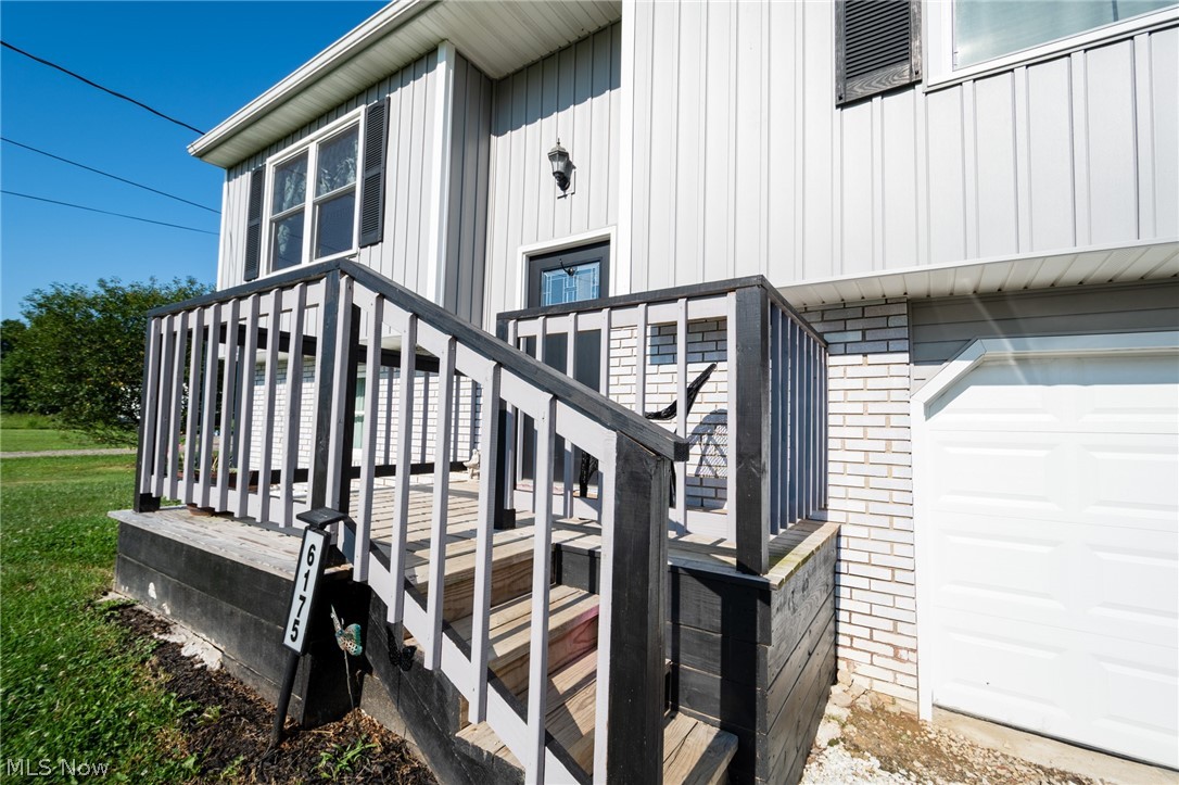 6175 Thompson Clark Road Bristolville OH 44402